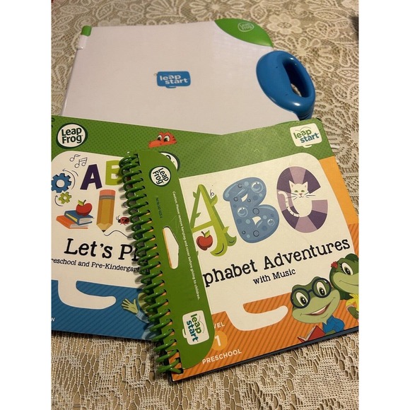 Leap Frog Leap Start Portable Learning System with 2 Books - Picture 2 of 12